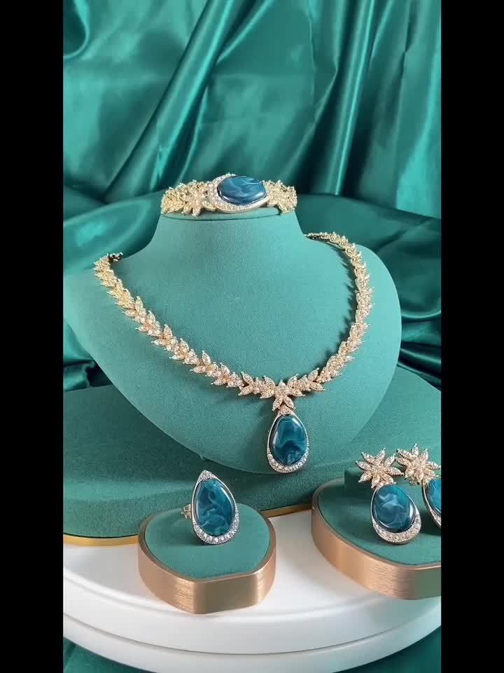A Set of 4 Vibrant And Trendy Beaded Jewelry Pieces with Unique Designs, Featuring Golden Plating, Perfect for Bridal Parties And Women'S Accessories. SHOWLU FASHION STORE