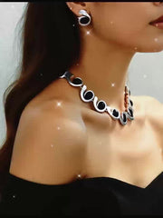 5pcs Elegant Jewelry Set with Black Acrylic Geometric Spiral & Snail Design - Golden-Toned Necklace, Bracelet, Stud Earrings, Ring - Ideal for Daily Wear & Parties, Vintage Jewelry SHOWLU FASHION STORE