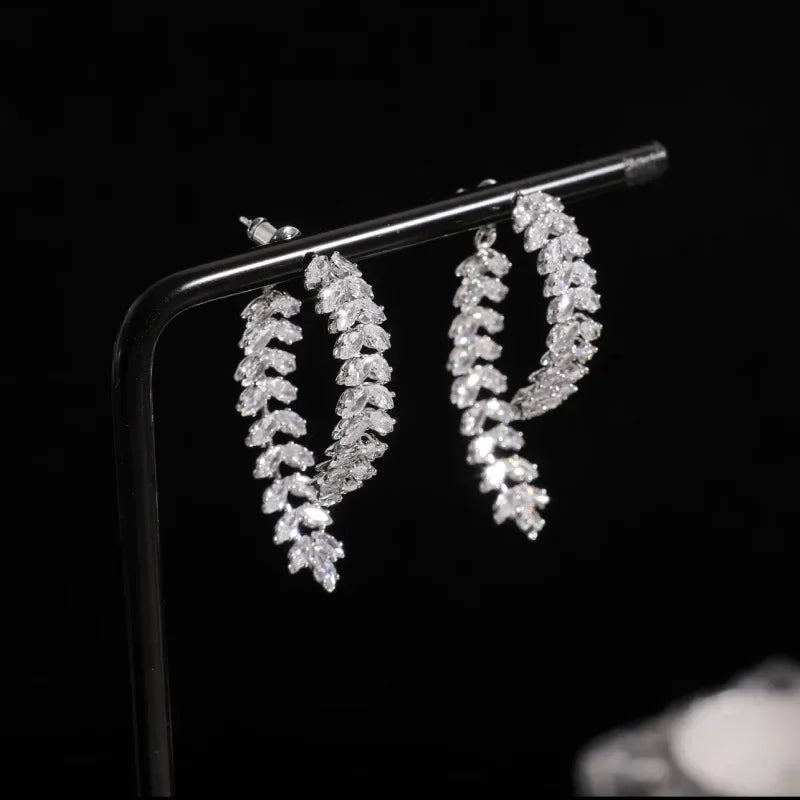 Korean Style Light Luxury Heavy Industry Love Niche Design Full of Zircon Leaves High-end Earrings for Women Jewelry. SHOWLU FASHION STORE
