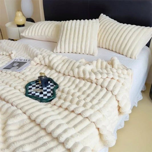 Winter Thick Warm Fleece Blanket Lightweight Luxury Solid Color Thickening Super Soft Fleece Blanket Bedroom Living Room Blanke SHOWLU FASHION STORE