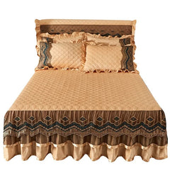 AI WINSURE - European Lace Velvet Bedspreads Quilted, King Size, Luxury, Retro Soft Bedskirt Set, with 2 Pillow Shams, Queen - SHOWLU FASHION STORE