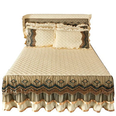 AI WINSURE - European Lace Velvet Bedspreads Quilted, King Size, Luxury, Retro Soft Bedskirt Set, with 2 Pillow Shams, Queen - SHOWLU FASHION STORE