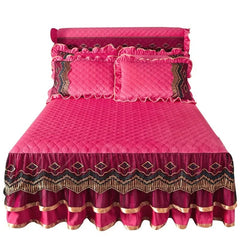 AI WINSURE - European Lace Velvet Bedspreads Quilted, King Size, Luxury, Retro Soft Bedskirt Set, with 2 Pillow Shams, Queen - SHOWLU FASHION STORE