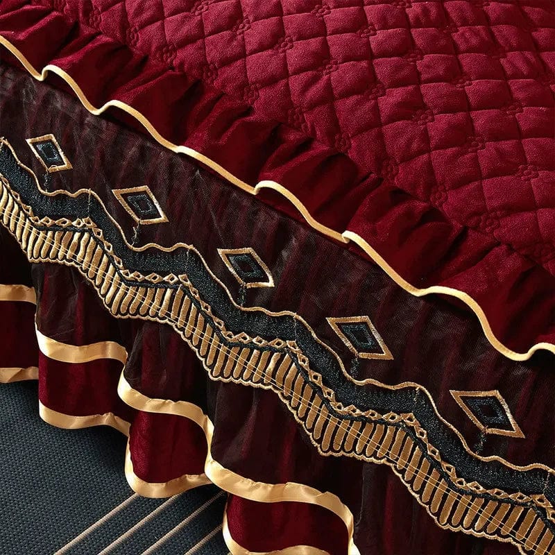 AI WINSURE - European Lace Velvet Bedspreads Quilted, King Size, Luxury, Retro Soft Bedskirt Set, with 2 Pillow Shams, Queen - SHOWLU FASHION STORE
