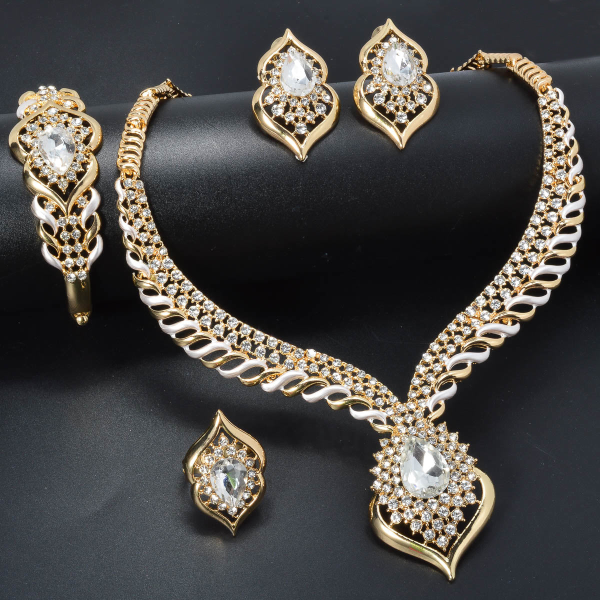 1 Set Elegant Copper Jewelry for Women - Luxury Teardrop Pendant Necklace, Bracelet, Ring, and Earrings with Synthetic Zirconia - Middle Eastern Style for Wedding, Party, Ramadan - All-Season Gift Set SHOWLU FASHION STORE