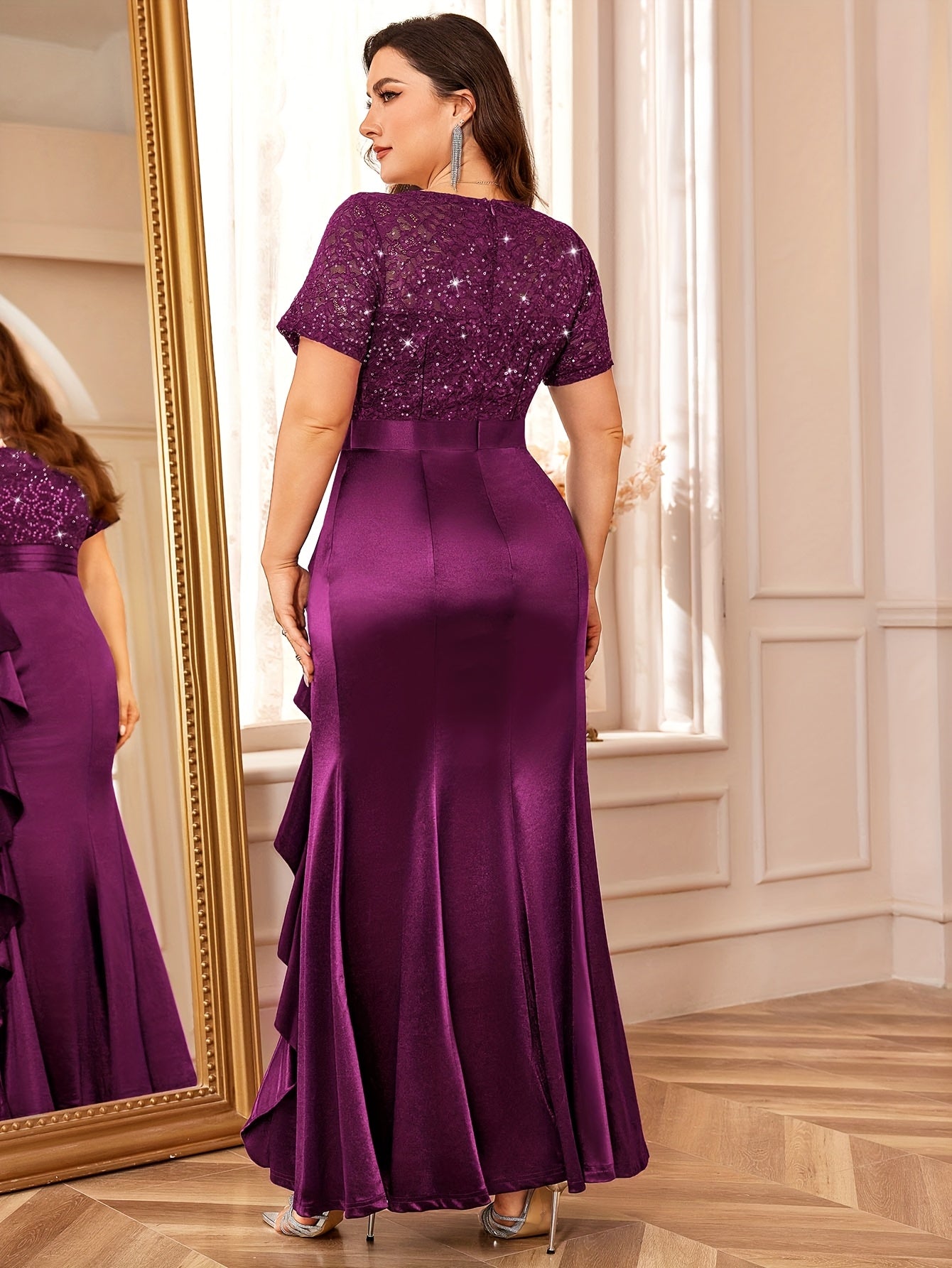 P54328A Elegant Women's Plus Size Lace Contrast Satin Sequin Bridesmaid Dress, Round Neck Short Sleeve, Empire Waist, Slim Fitting, Ruffled Mermaid Hem, Perfect for Formal Evenings, Weddings, Parties SHOWLU FASHION STORE