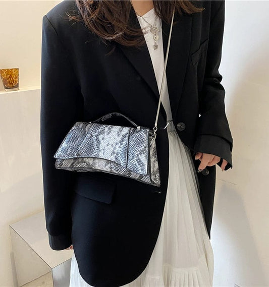 Fancy Bag 2023 New Fashion Crocodile Pattern Shoulder Messenger Bag Hourglass Shiny Tote Western Style Texture - SHOWLU FASHION STORE